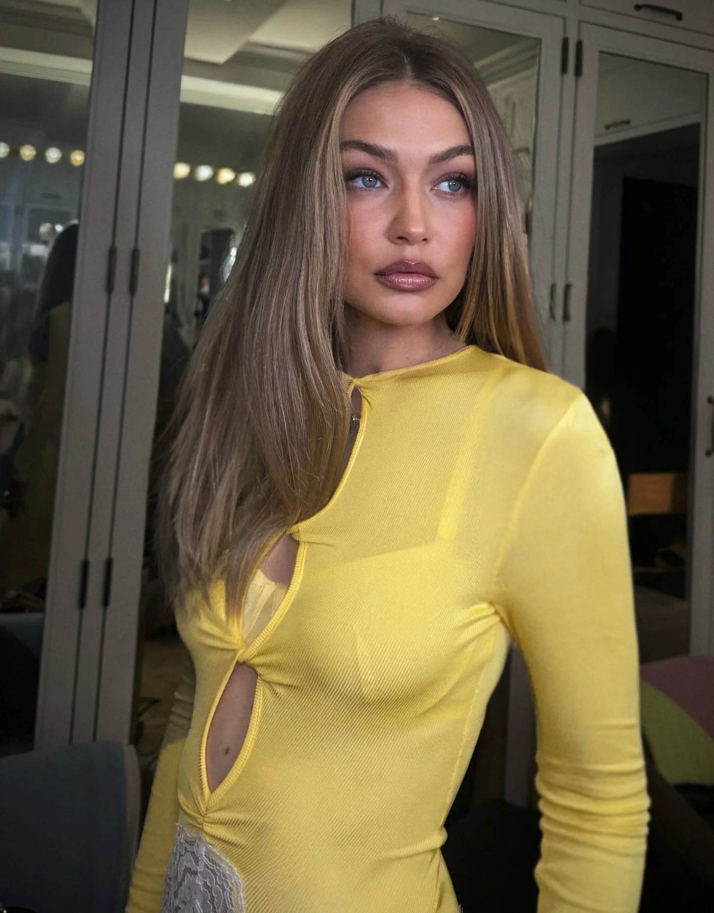 Dames Geel Kant Uitgesneden Ma - Bodycon Long Sleeve Ribbed Dress recensie en prijs